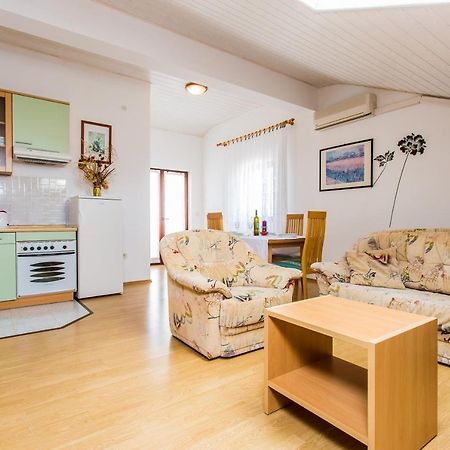 Guest House Lavanda 4 Нивице Екстериор снимка