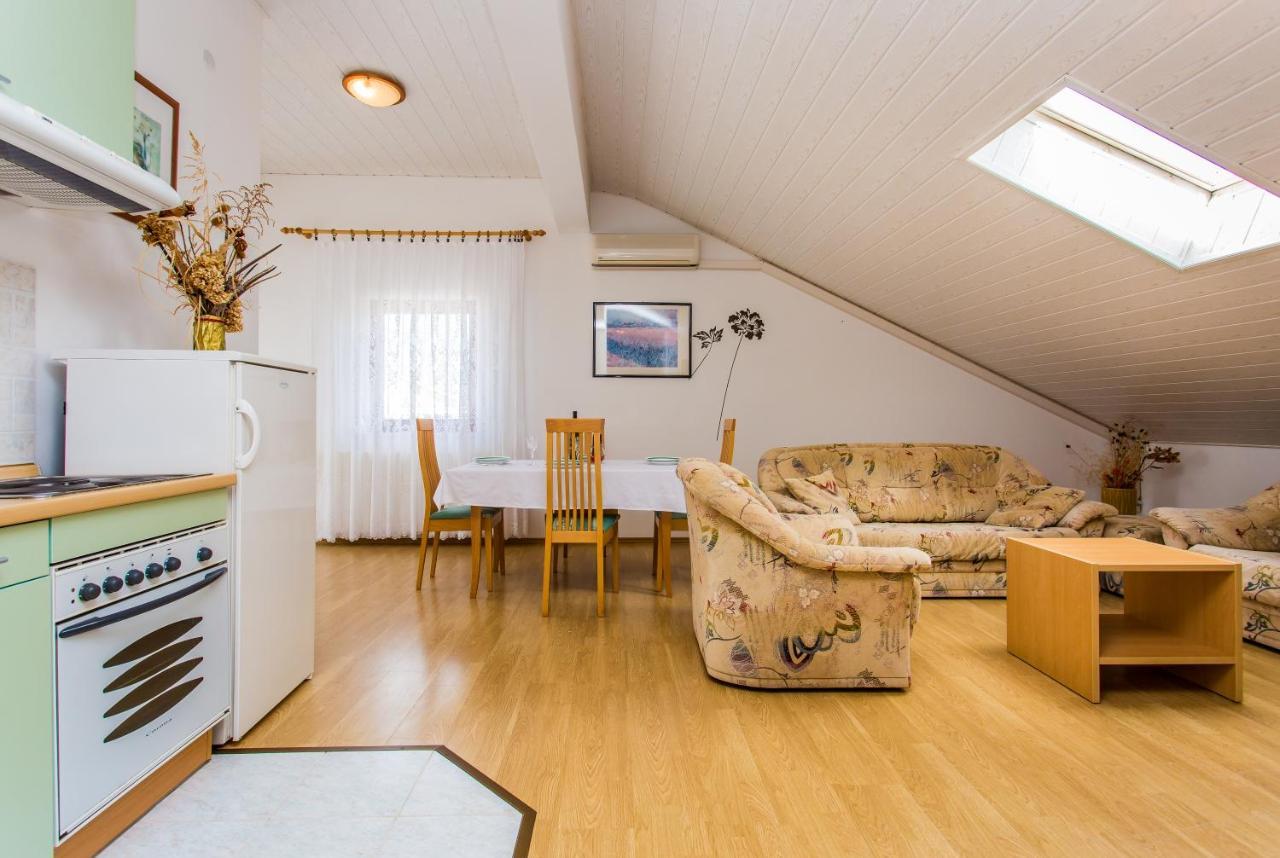 Guest House Lavanda 4 Нивице Екстериор снимка