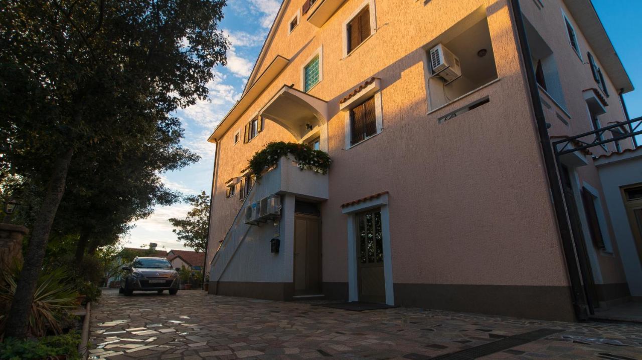 Guest House Lavanda 4 Нивице Екстериор снимка